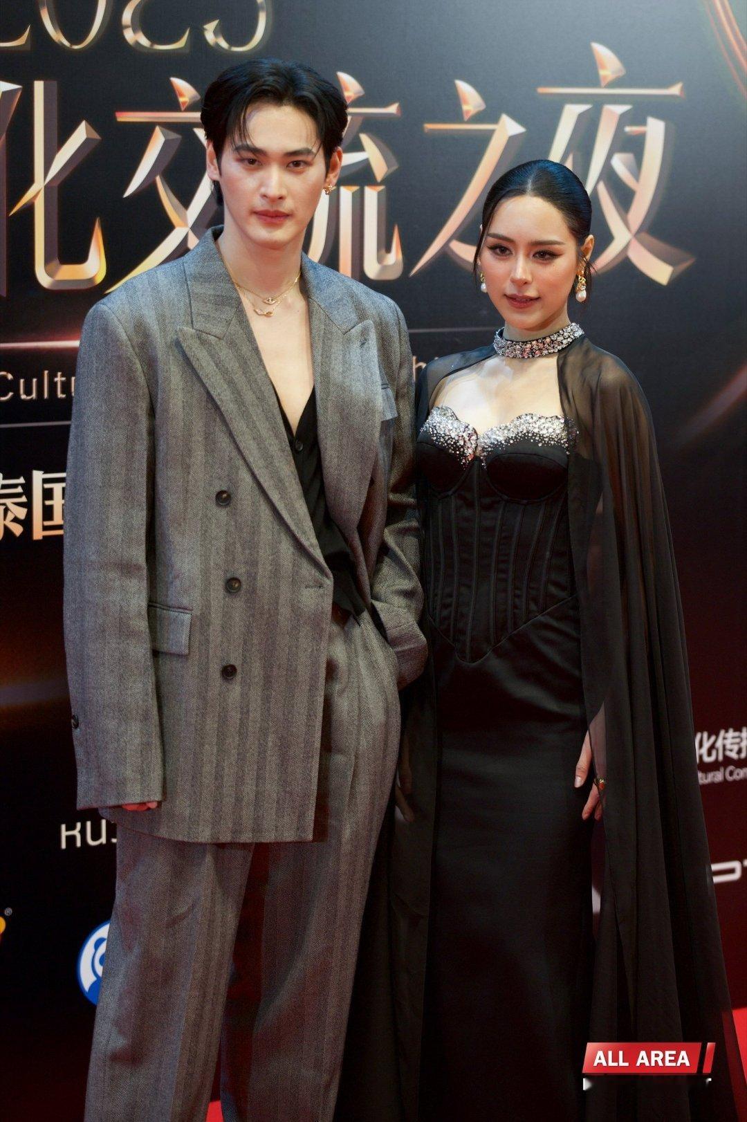 KaoPP[超话]Kao PP参加微博文化交流之夜🥰走红毯[期待][期待][心
