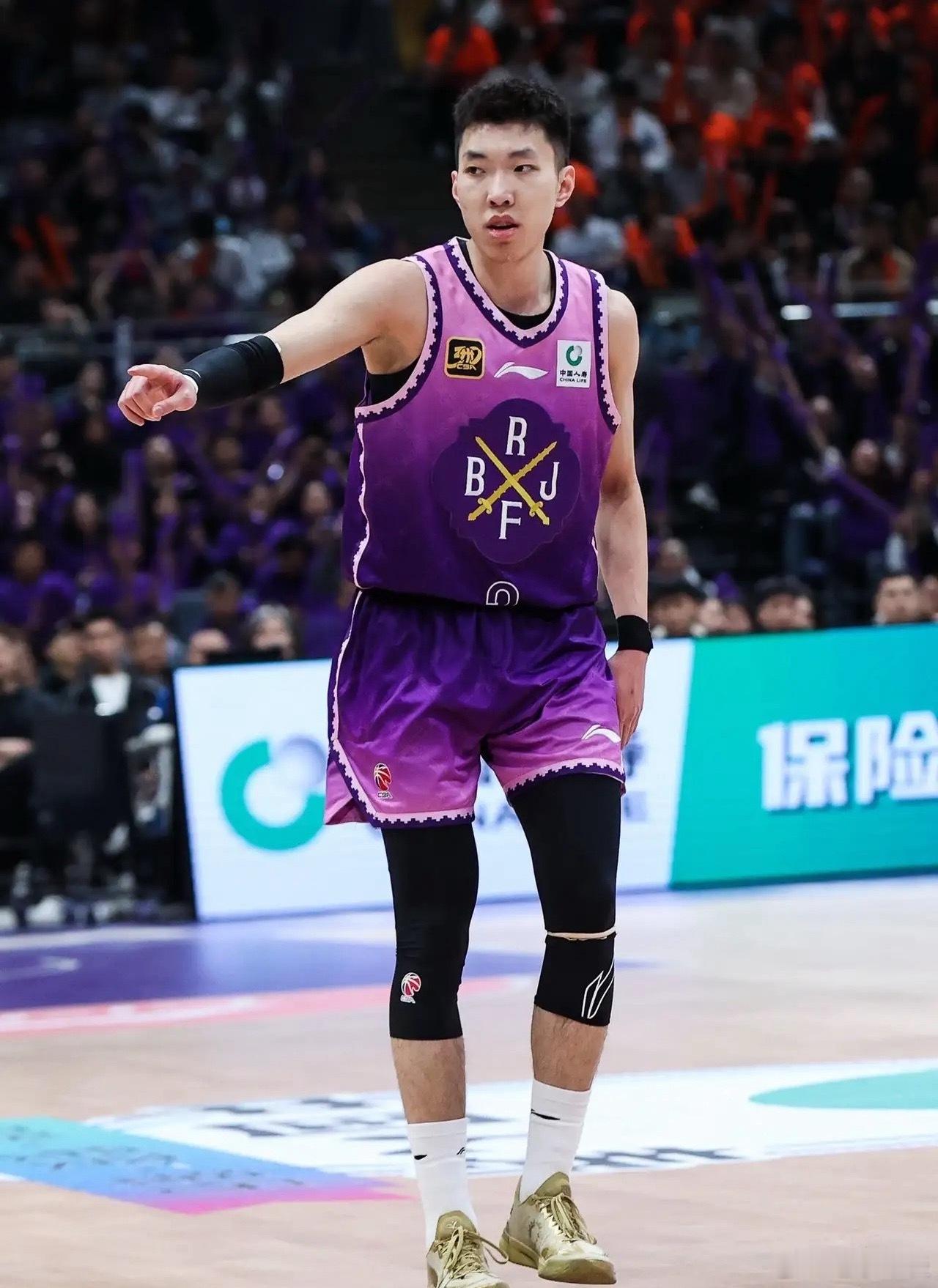 CBA第8轮常规赛，北控70：90惨败给上海，4点万万没想到———一：万万没想到