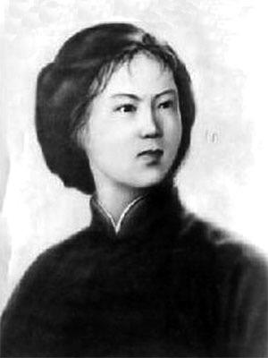1947年，敌人为了逼18岁的解文卿供出党员名单，把她的手指和脚趾都砸断了，还往