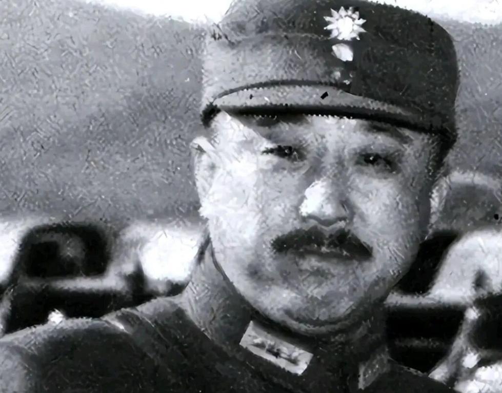 卫立煌辽沈战役为什么没起义？
当年，卫立煌没有选择起义，并非不想，而是做不到、也
