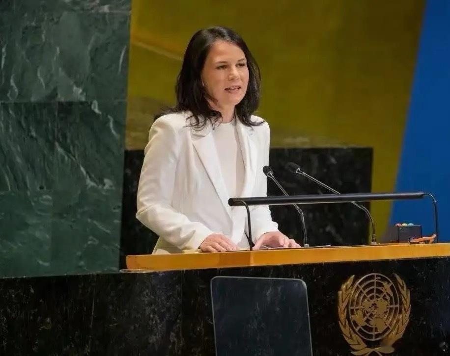 美国近年多次违背国际法的行为，引发国际社会广泛关注，也让联合国方面作出回应。1月