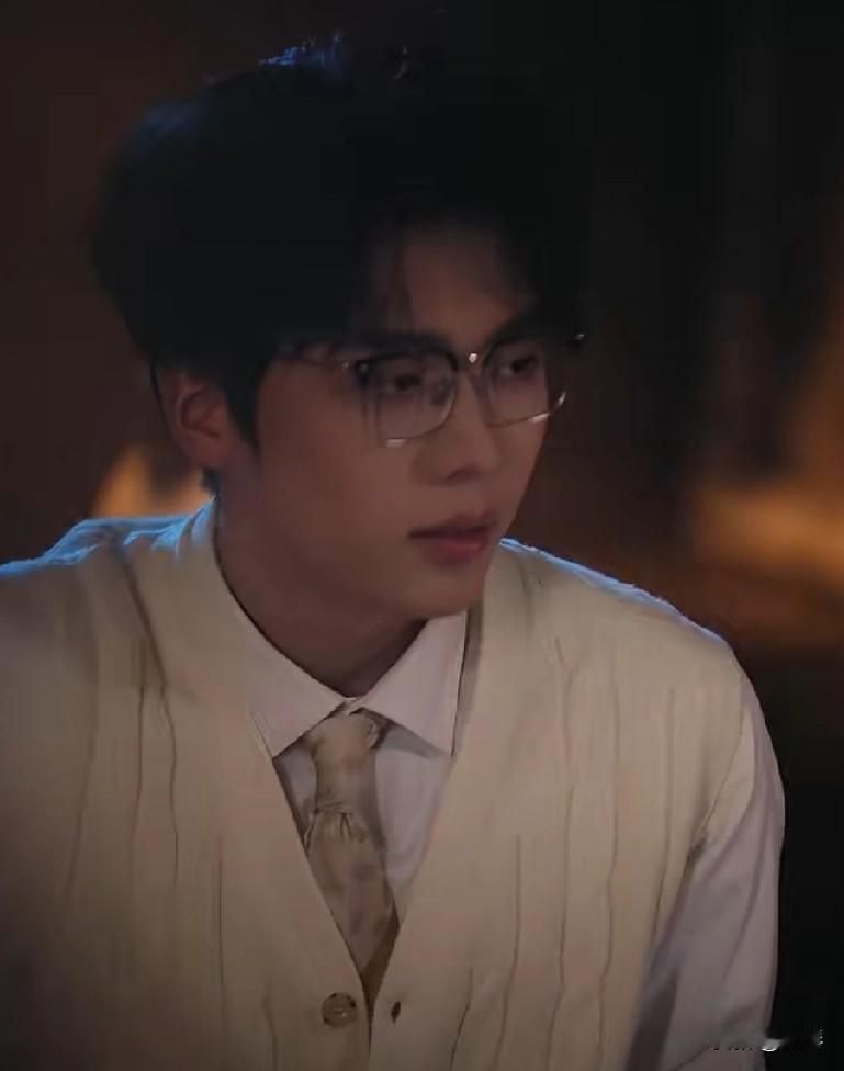 任何关系，褪去最初的激情，最后看的是良心，拼的是人品，留的是信任。
 
最近刷到