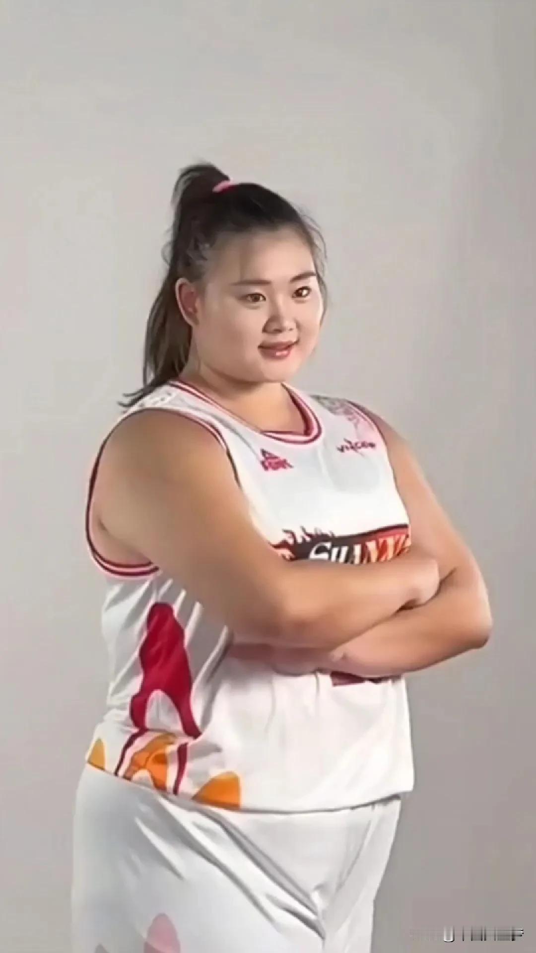 刘大将军闪亮登场，⛹️‍♀️⛹️‍♀️手一指一会就揍你，嘿嘿嘿！😄😄上天又入