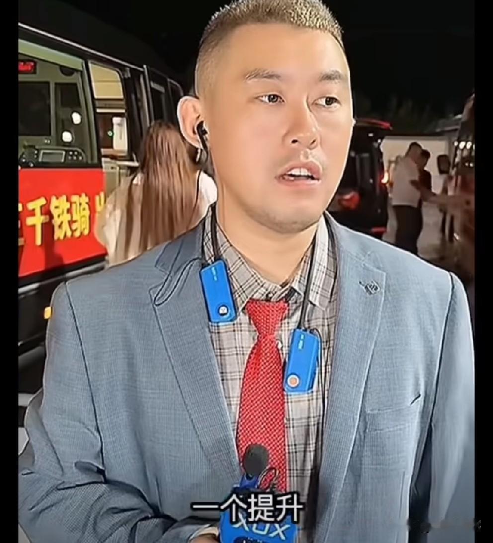 四平阿厦此生感恩二驴！没有我爹没我今天！

             他是互联网
