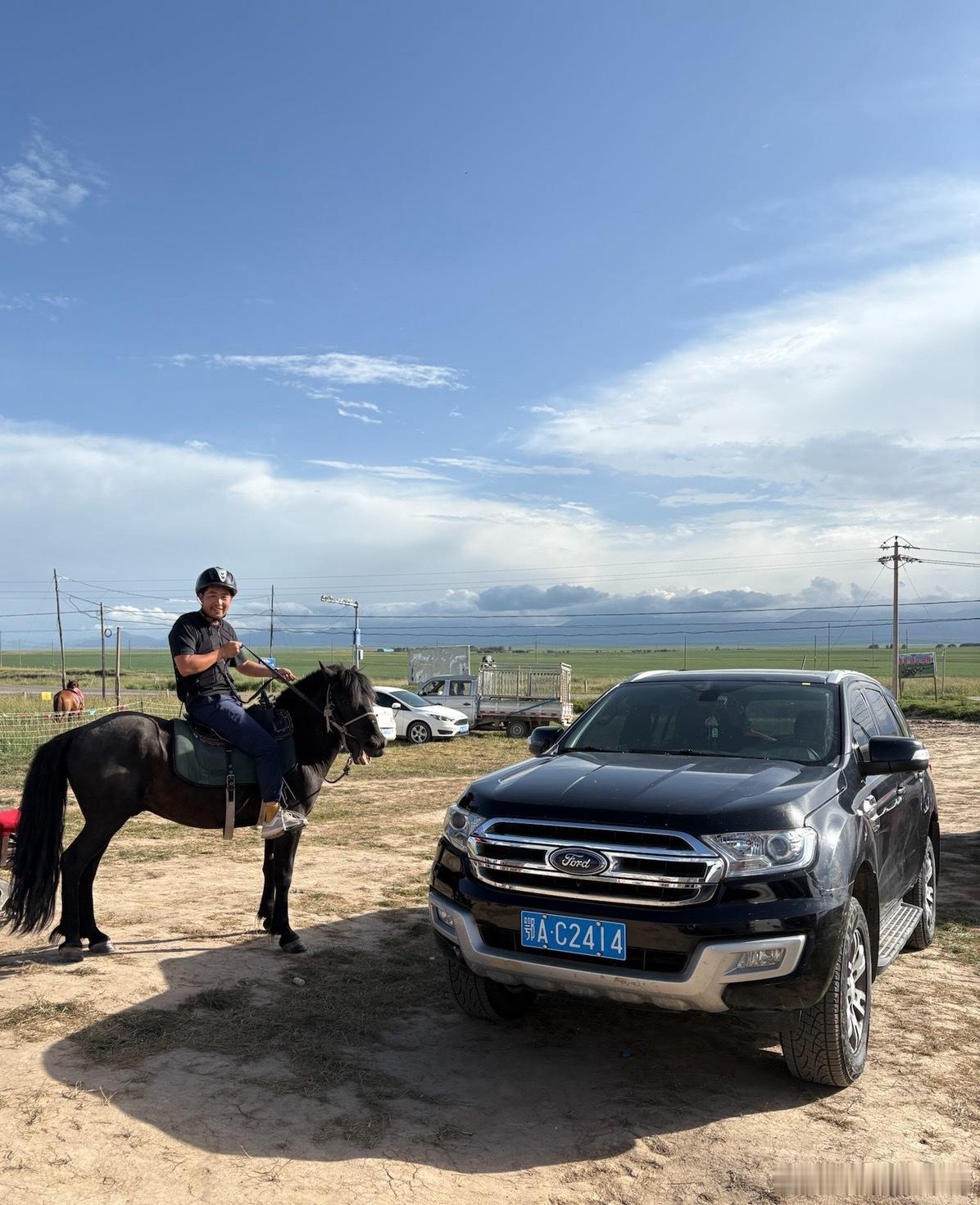 一提起6座硬派越野大家就脑补第三排坐着老丈人颠的七荤八素觉得这是很傻叉产品设定有