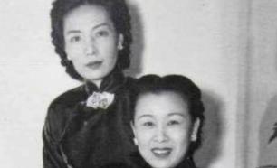 1937年，孟小冬去看望闺蜜姚玉兰，夜里与她同床而睡。谁料，闺蜜趁她睡熟溜出去，