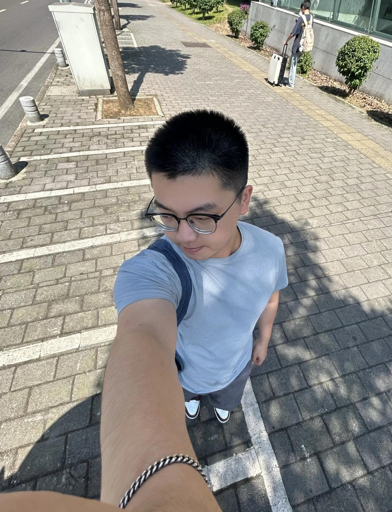 重庆完全暴热了！
水瓶座