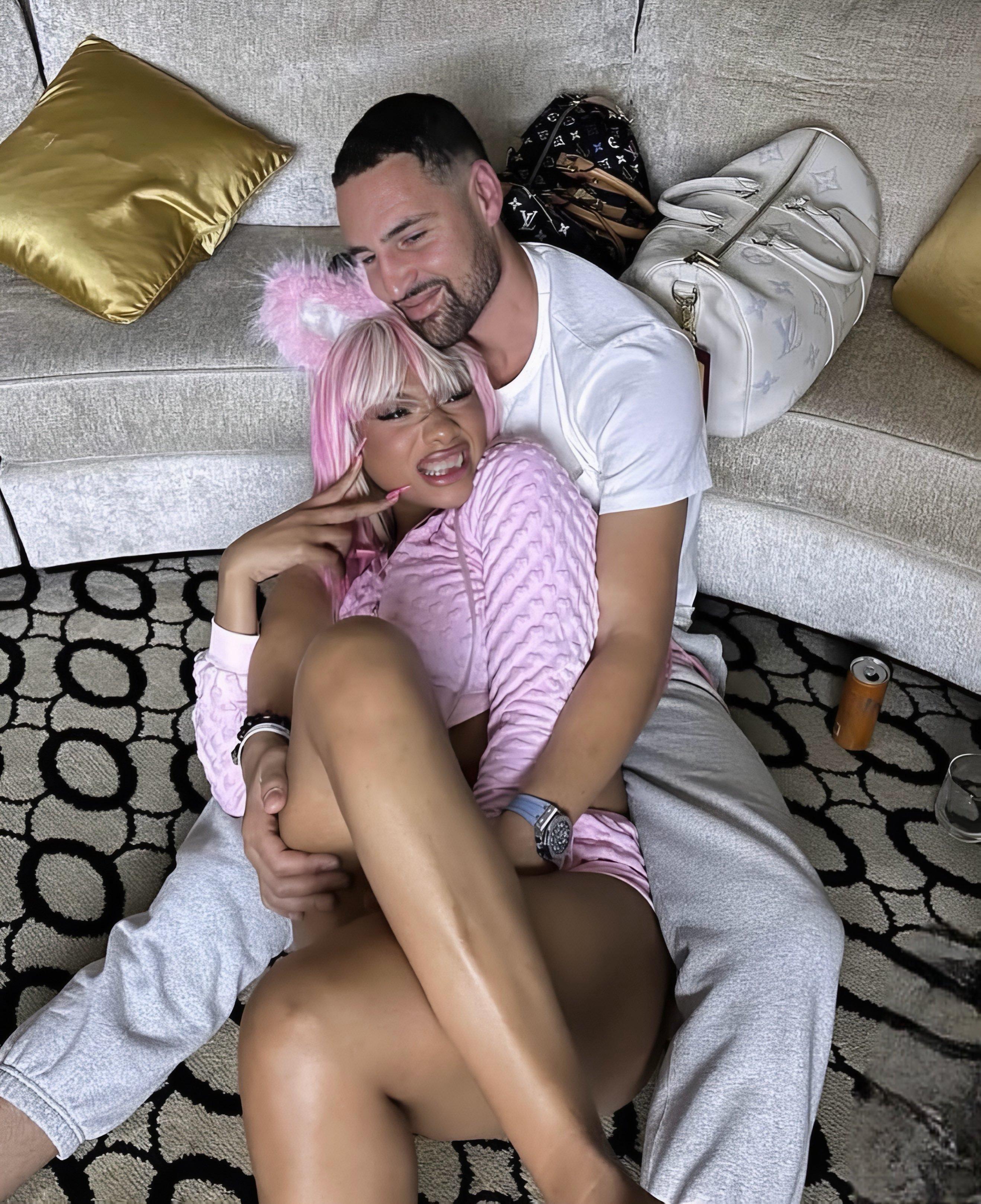 我们以前从未见过克莱笑得这么开心😭