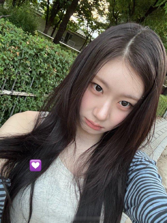 李彩领11月SOLO出道李彩领确定11月SOLO出道 我女要solo了哈哈哈[捂