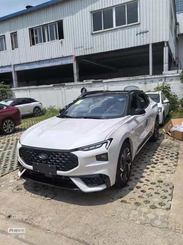世界五大车企：
第1名、特斯拉：美国
第2名、丰田：日本
第3名、比亚迪：中国