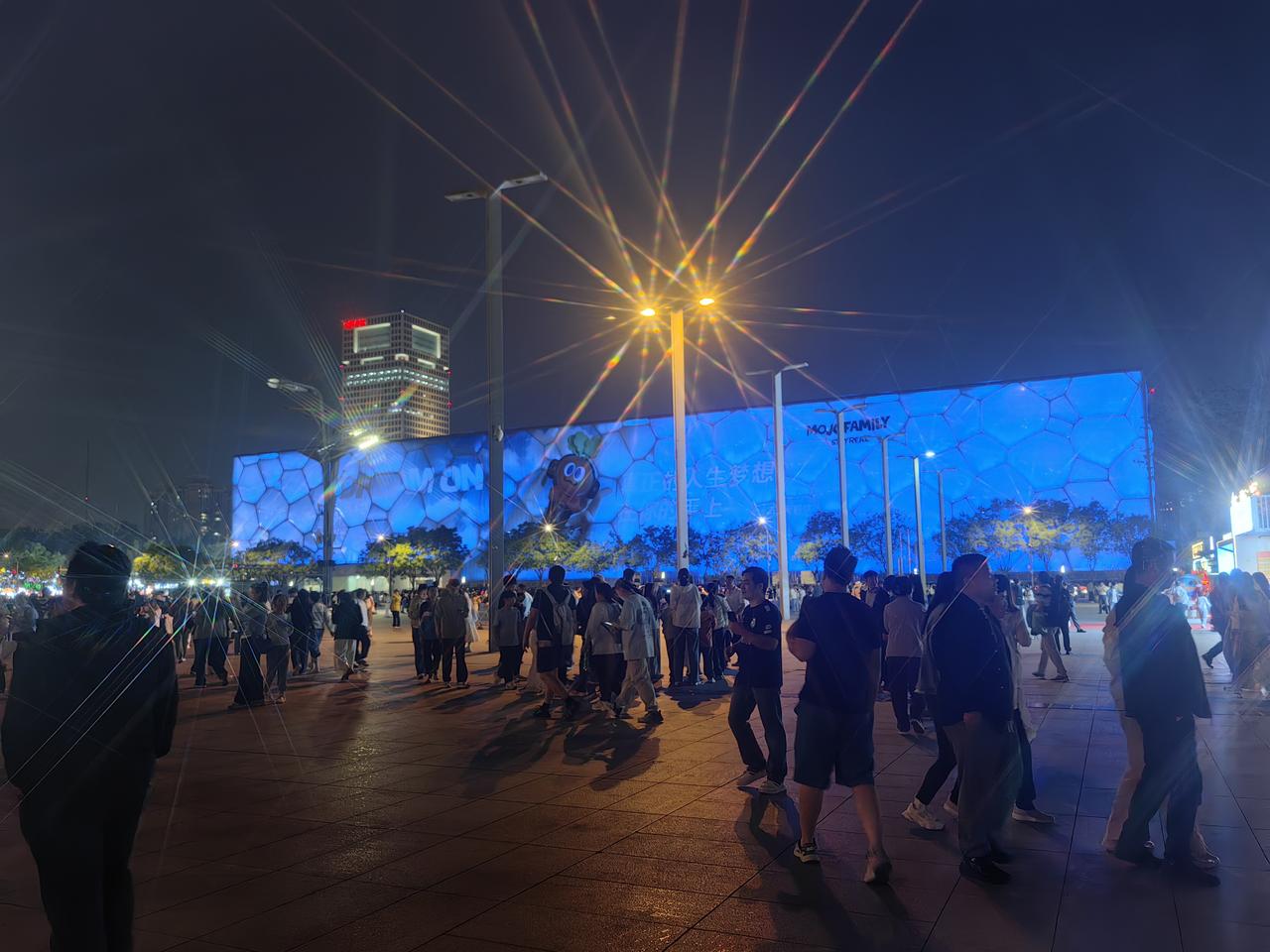 今夜奥森灯光璀璨
     —2026.5.1
