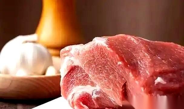 大家都在传，癌细胞最怕洋葱大蒜。
错了。
它真正怕的，是你那些枯燥、乏味、日复一