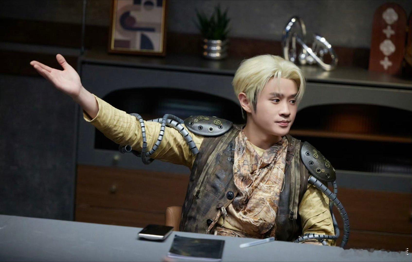 王勉这回不能常聚常新了大侦探 等一个正片等了十季，王勉终于不只是在聚会里出现。最