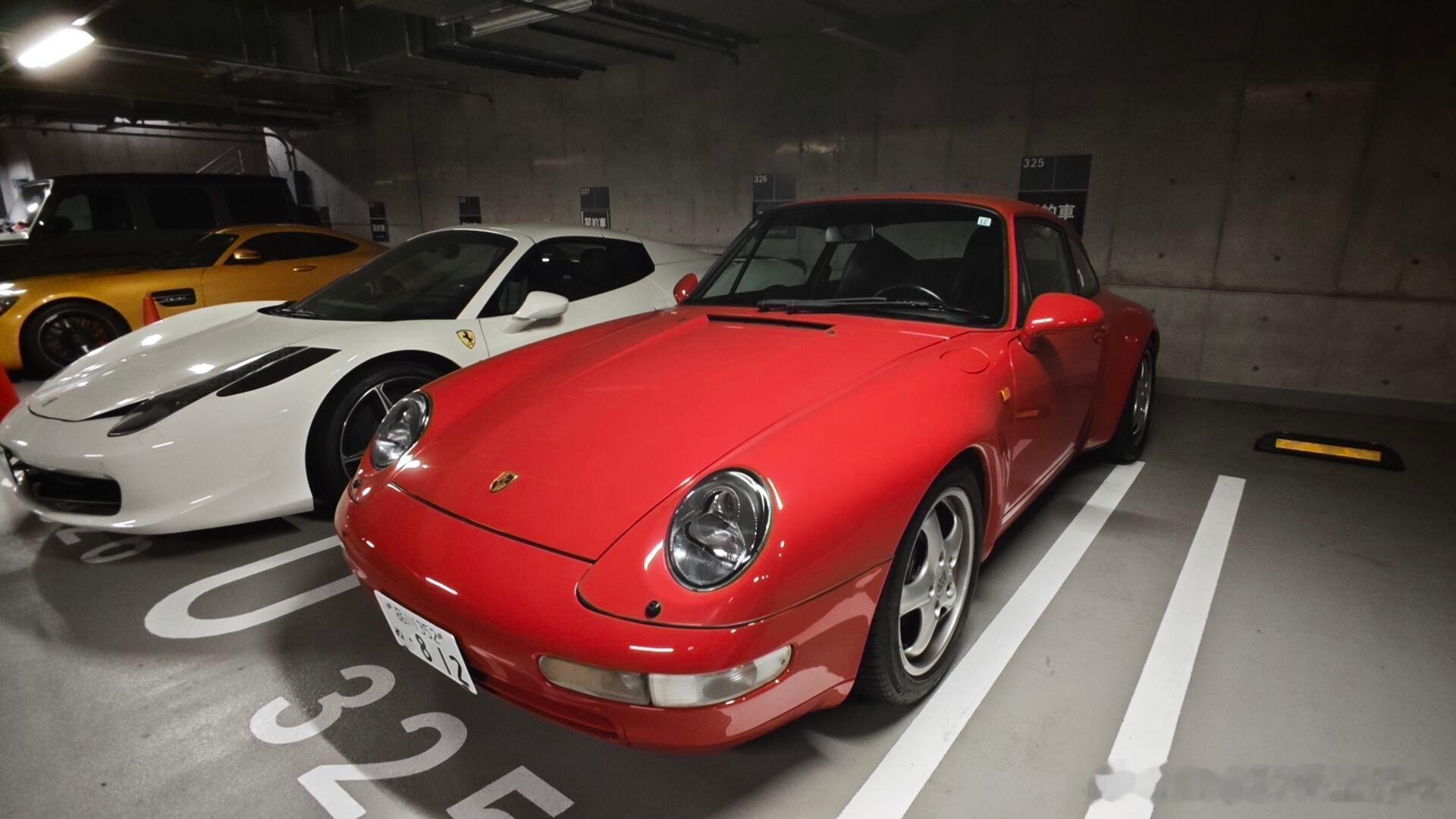 和误入了某位日本大哥的车库……这阵容太狠了……我进这地库之前本来想去拍拍日本老百