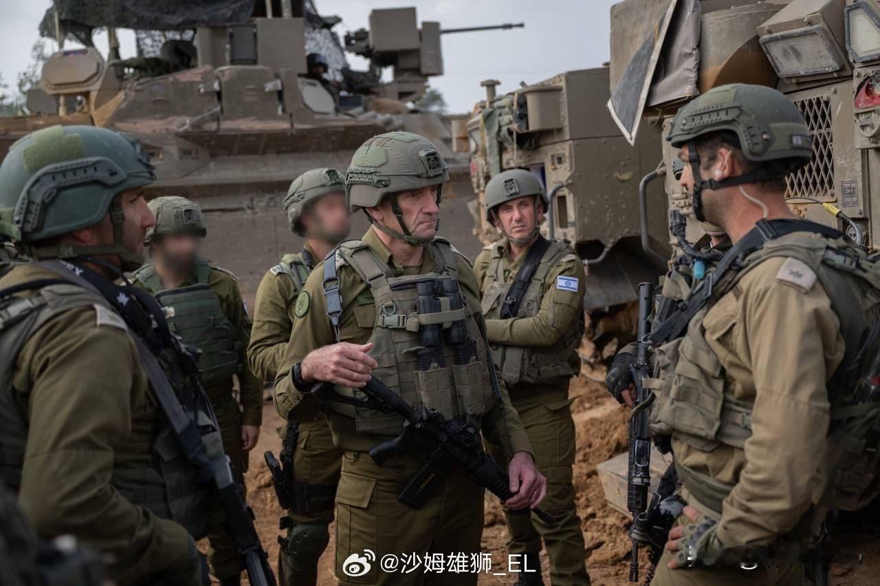 以色列国防军总参谋长哈勒维中将抵达“最艰难的一天”现场视察，搞了一番丧事喜办
以