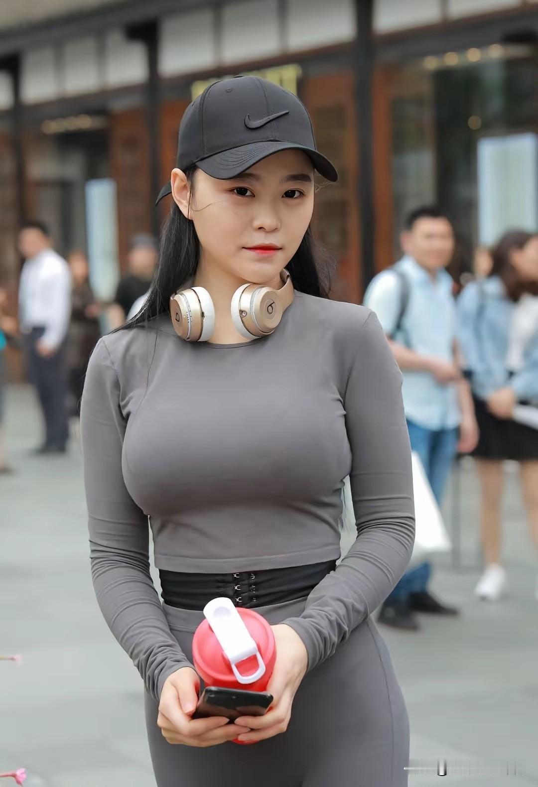 街拍系列（1901）​街拍 人文街拍 街景街拍 街拍风光 人文街拍摄影 时尚街拍