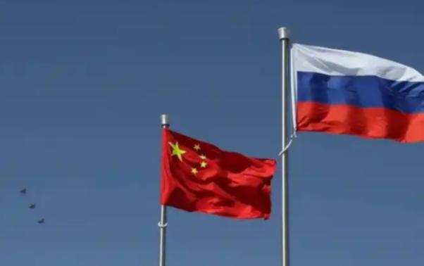 万幸中国没帮俄罗斯，因为美国早就布下了三个陷阱，一个比一个致命。

万幸中国没在