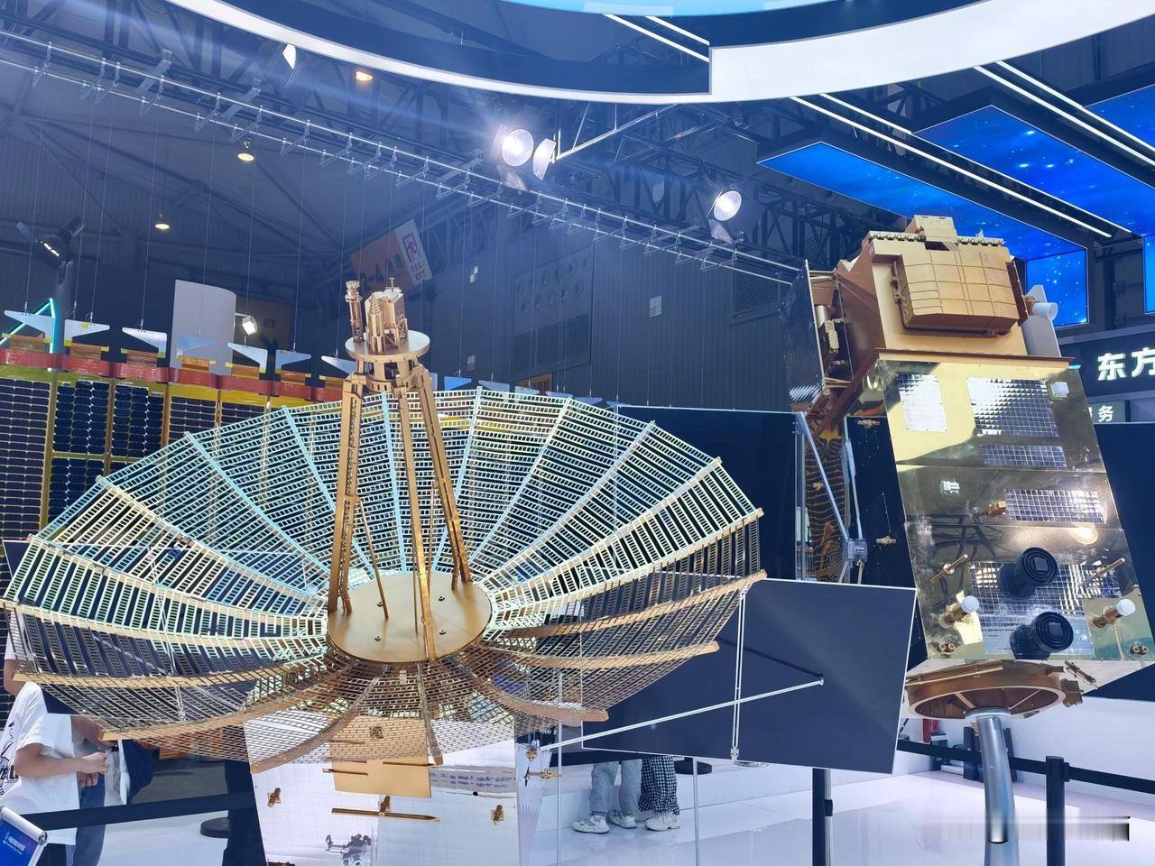 航天科技在咱们四川的发展和优势。
图文原创：尹羿涵
春日生活打卡季