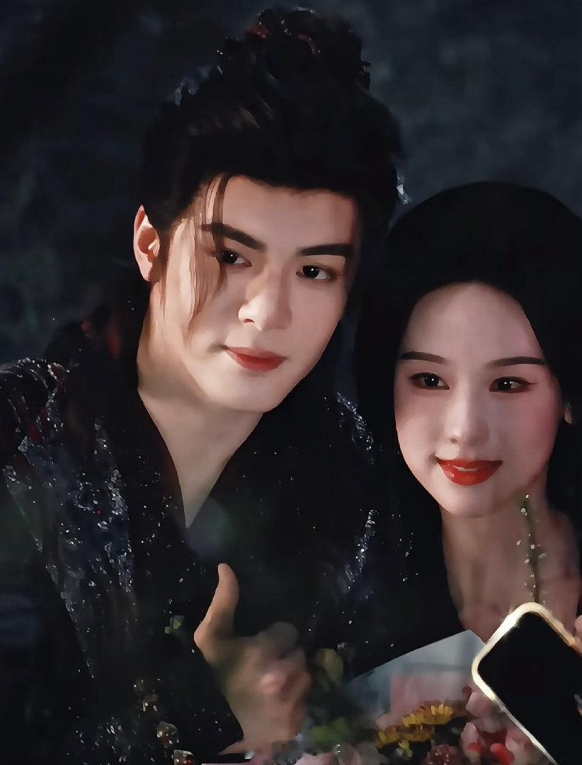 露芜衣说武拾光雾妄言像老夫老妻月鳞绮纪 这两人的互动真不像演的啊，太自然了吧，真