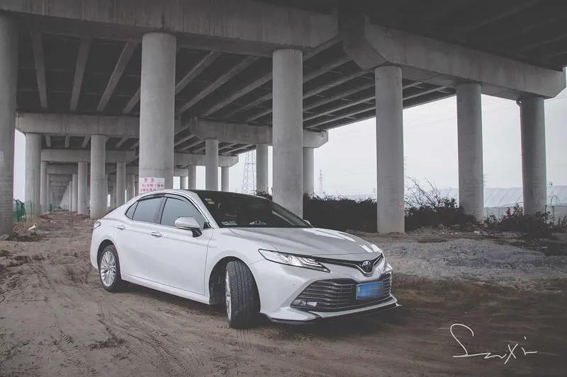 刚看到11.98万元的凯美瑞，确实有点惊讶，但是想想也正常，前几天推出的8.8万