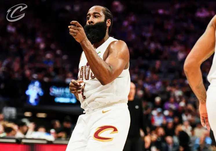 哈登首秀23+8骑士双杀送国王12连败 米切尔35分威少21+9北京时间2月8日