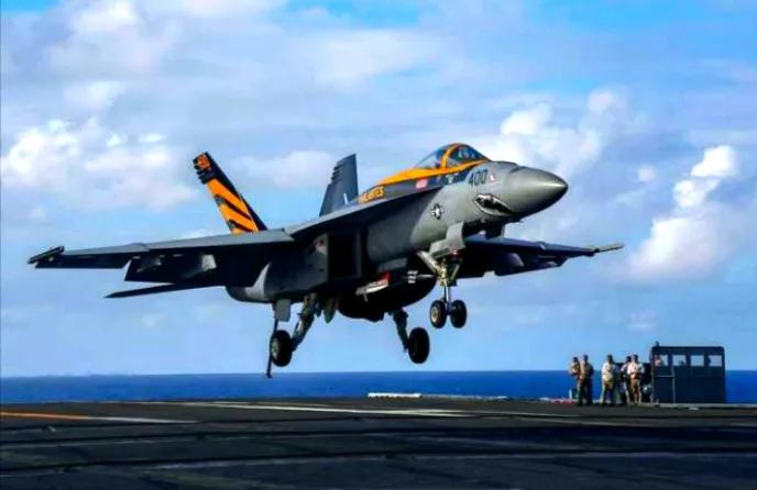 美军丑闻，巡洋舰击落自家航母“大黄蜂”攻击机，事故一直压着不上报。

2024年