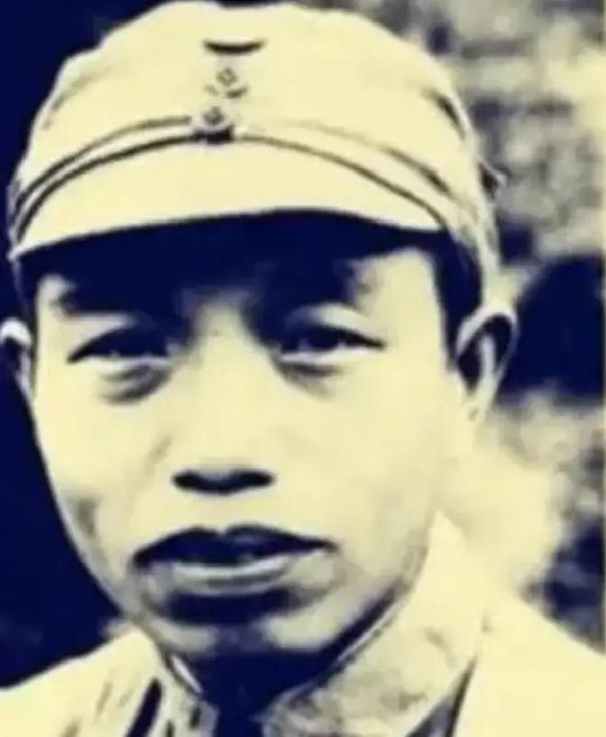 真的假的？“红军军长”变“庸医”套路，太荒诞又离谱！

你说，这云南小城的妇科医