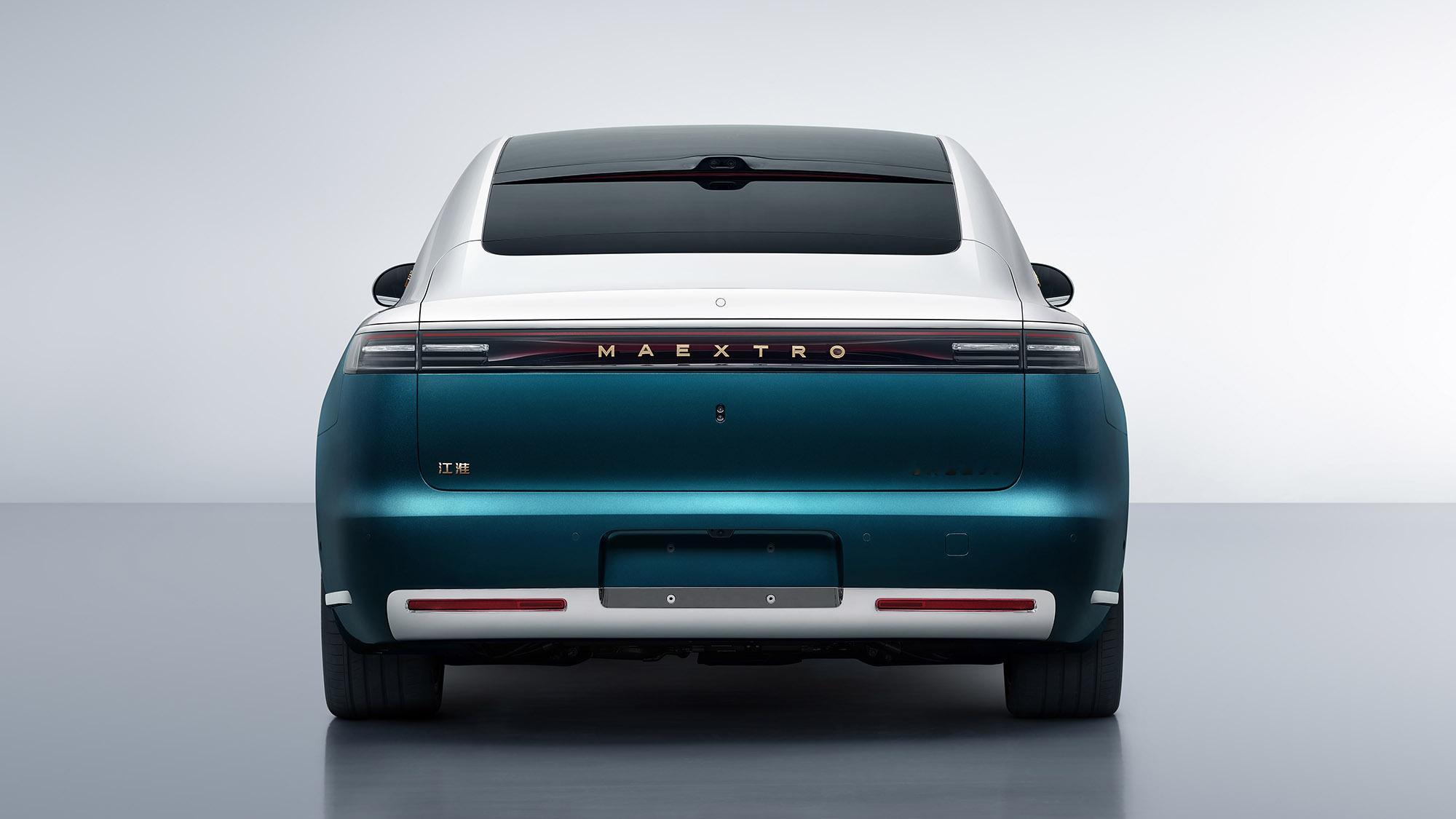 尊界S800 Grand Design 和 尊界V800一个高定版轿车，一个MP