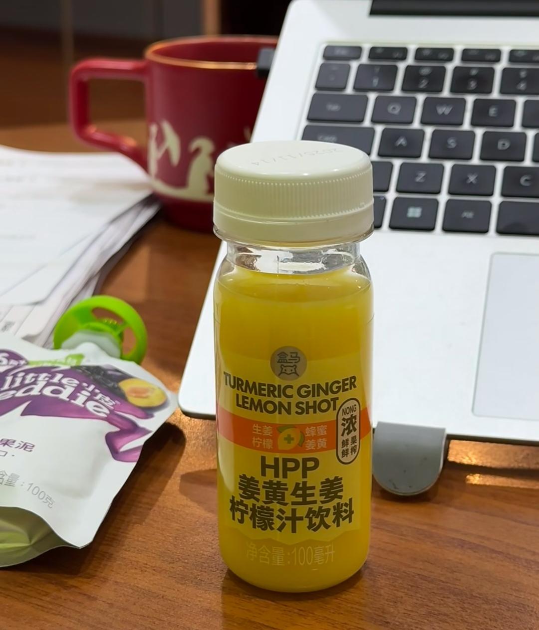 又酸又辣的“白人中药”，居然被不敢生病的年轻人捧红了
2025年，在零食界，我发