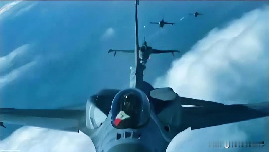 12月26日凌晨的最新消息，速报，全都不容错过，第五条：波兰拦截俄侦察机：当地时