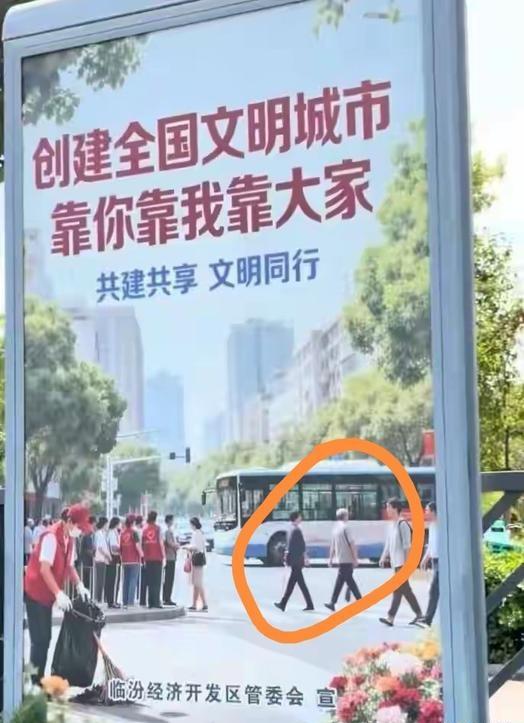 草台班子实锤了——你可以充分相信这个世界大部分就是草台班子组成的！

第一个草台