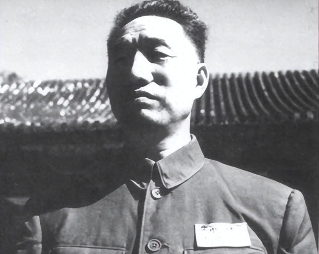 1951年聂荣臻为何建议免去徐向前职务？面对建议毛主席是如何回应的？
1951年