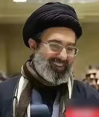 伊朗传来新消息，

4月21日，伊朗塔斯尼姆通讯社突然爆出重磅消息：伊朗军方正式