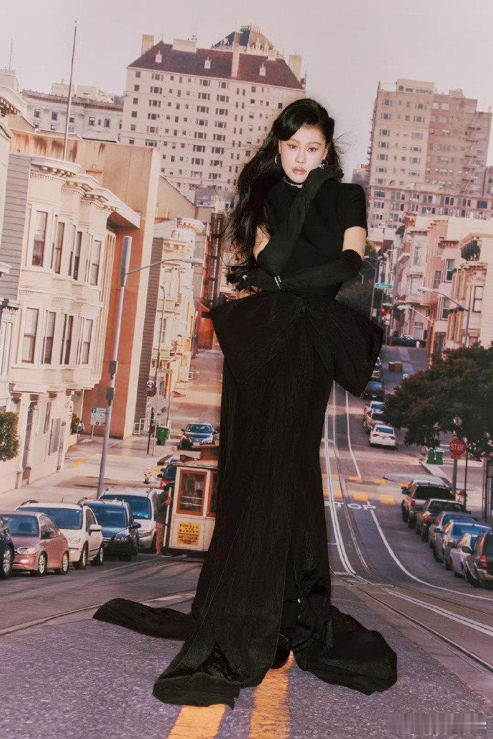 袁娅维加盟声生不息华流季 谁能拒绝袁娅维的舞台！官宣加盟华流季，她的演绎永远充满