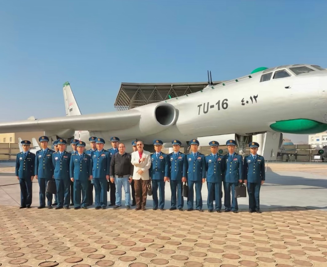Yes, Tu-16! 