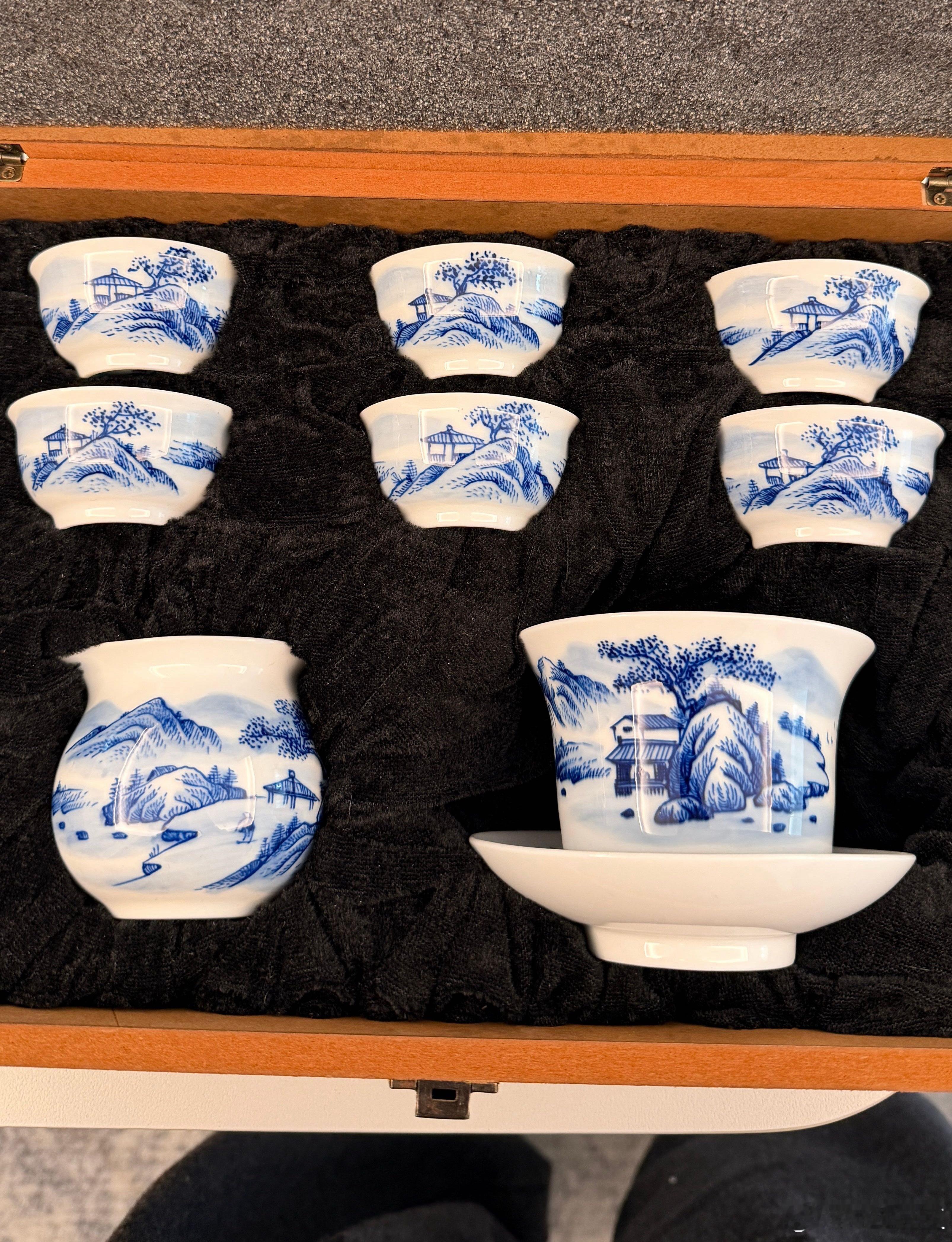 我闺蜜送我的景德镇陶瓷套装！太太太太太太太太美了你们就说吧，中国人上了年纪一定会