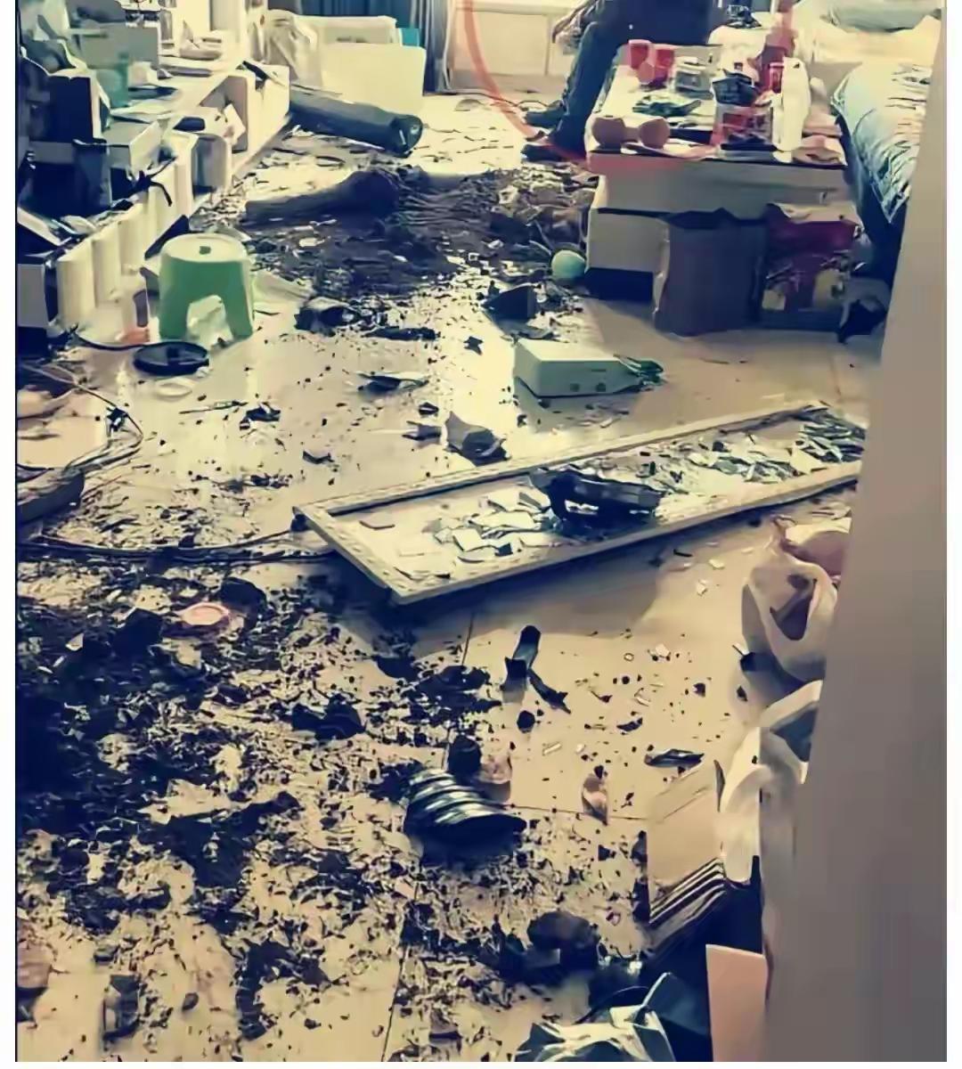 标题：  老婆背叛丈夫，家庭破碎背后隐藏的惊人真相竟多达15个！


     