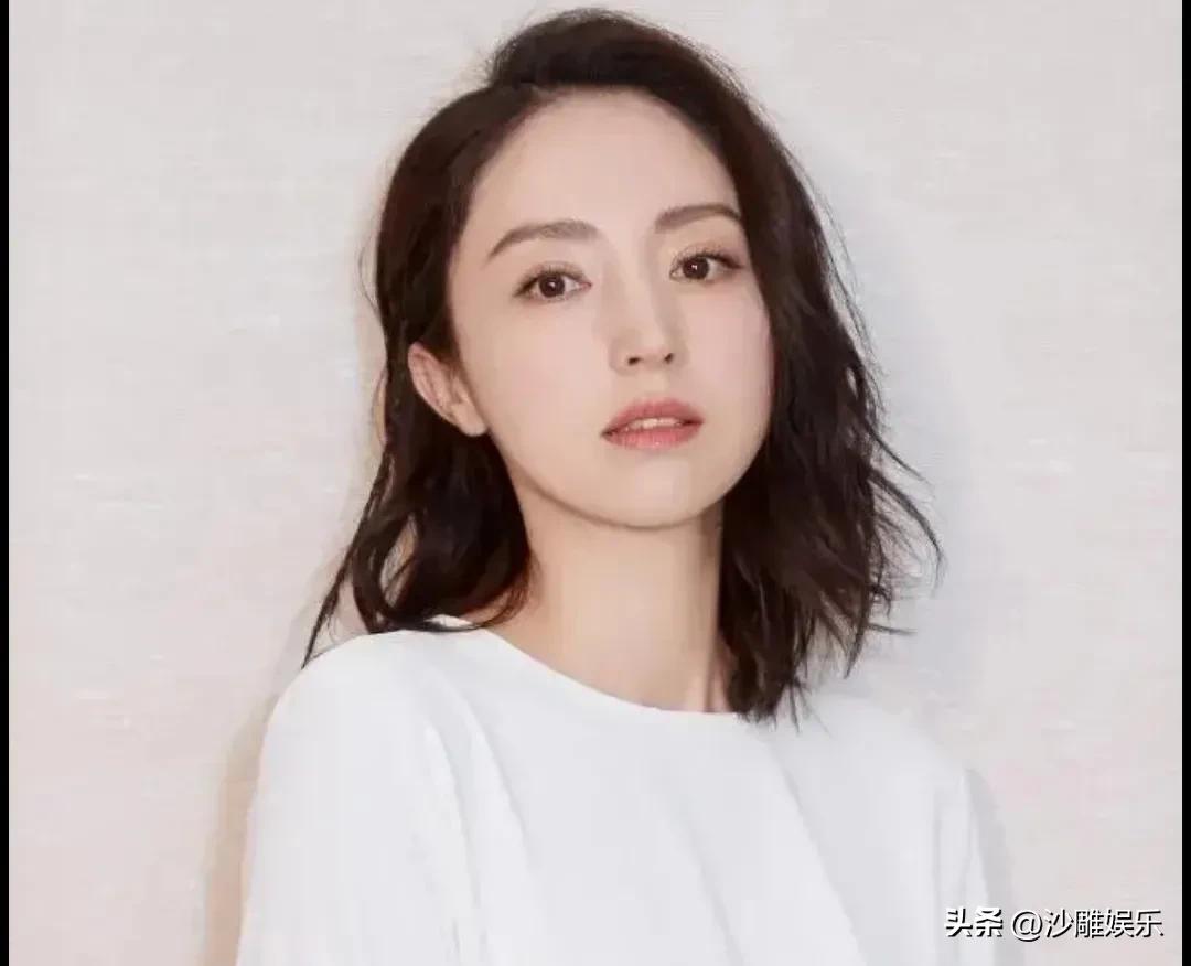 董璇，激动发文！

3月7日中午，董璇突然在社交平台激动发文，一口气用了五个“最