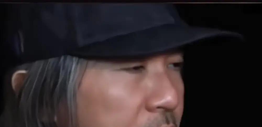 很多人还在眼巴巴等着周星驰复出，等他再演个主角，但64岁的星爷前几天在直播里直接