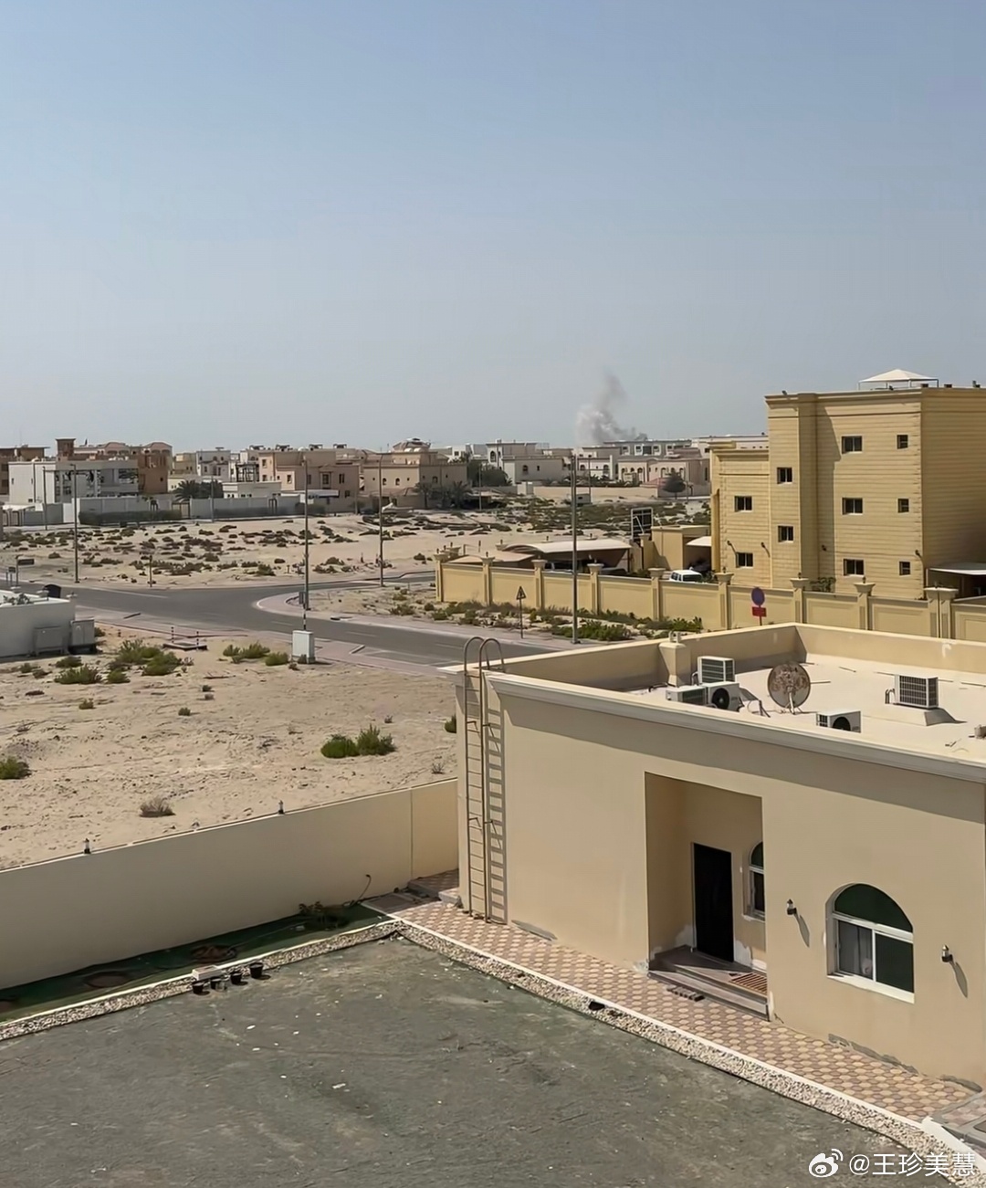 阿联酋传出爆炸声阿布扎比也能看到爆炸的痕迹在迪拜旅游的同胞们也要小心啊太吓人了