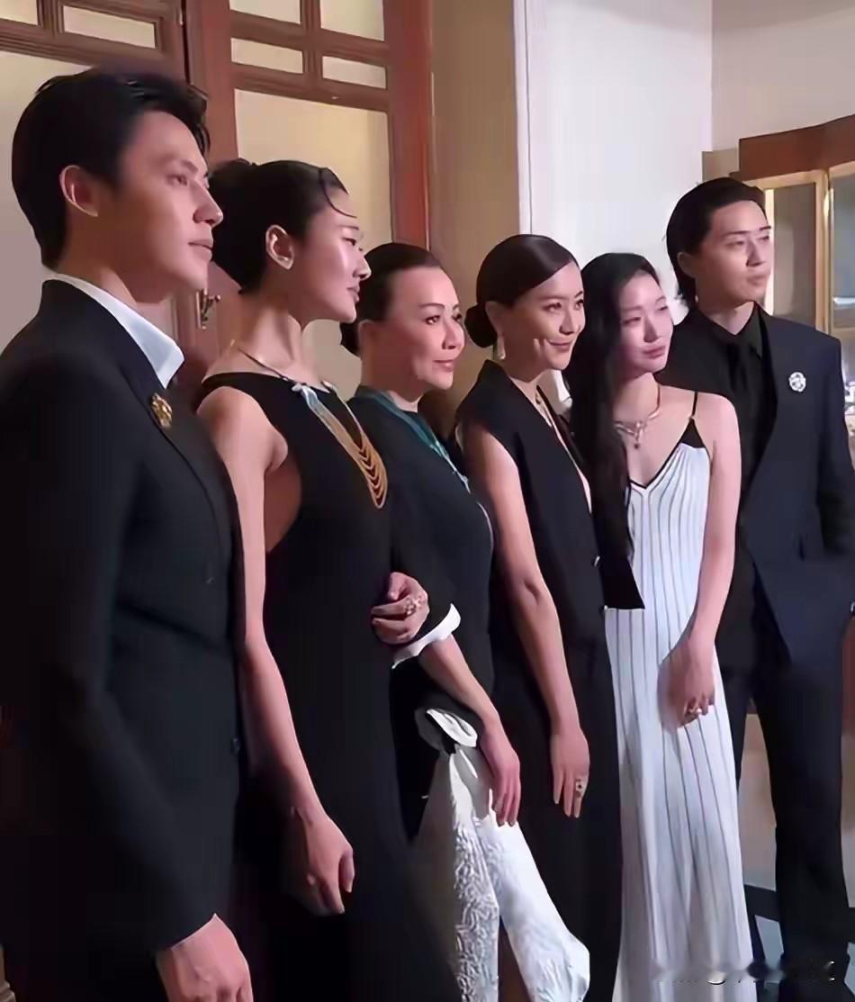 香奈儿珠宝私享宴会，香港作为东道主请来了周迅，刘嘉玲压阵，也吸引了泰国和韩国的明