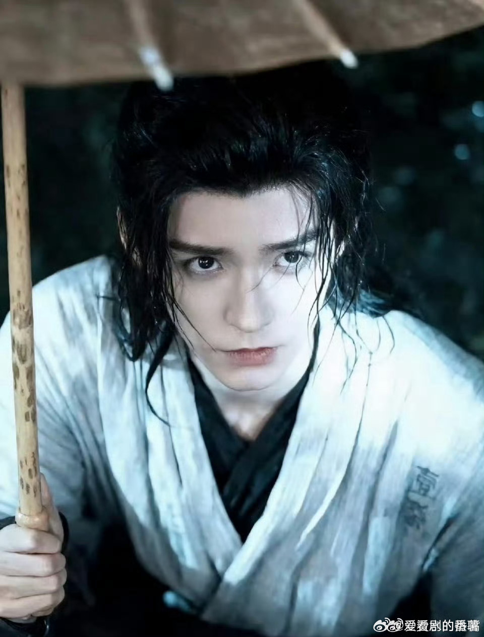 苏暮雨升咖台词值得细品，每个人物都立体饱满，用美貌搞营销超机智，苏暮雨太有梗了呀