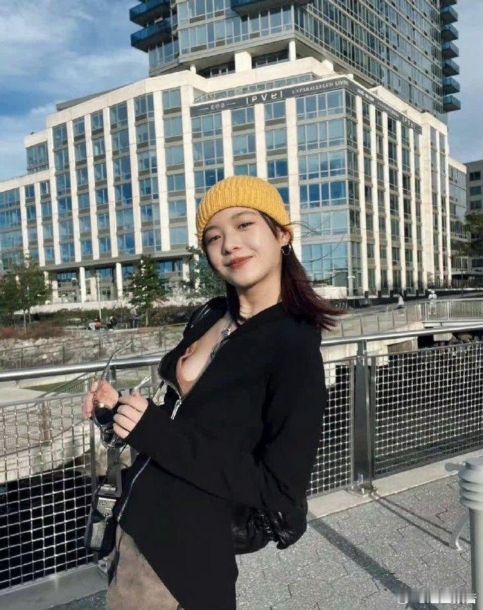 李庚希，不知不觉，她已悄然成熟。​​​