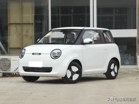 有了第三代宏光MINIEV，为啥还有人会考虑长安Lumin？

直接来看价格