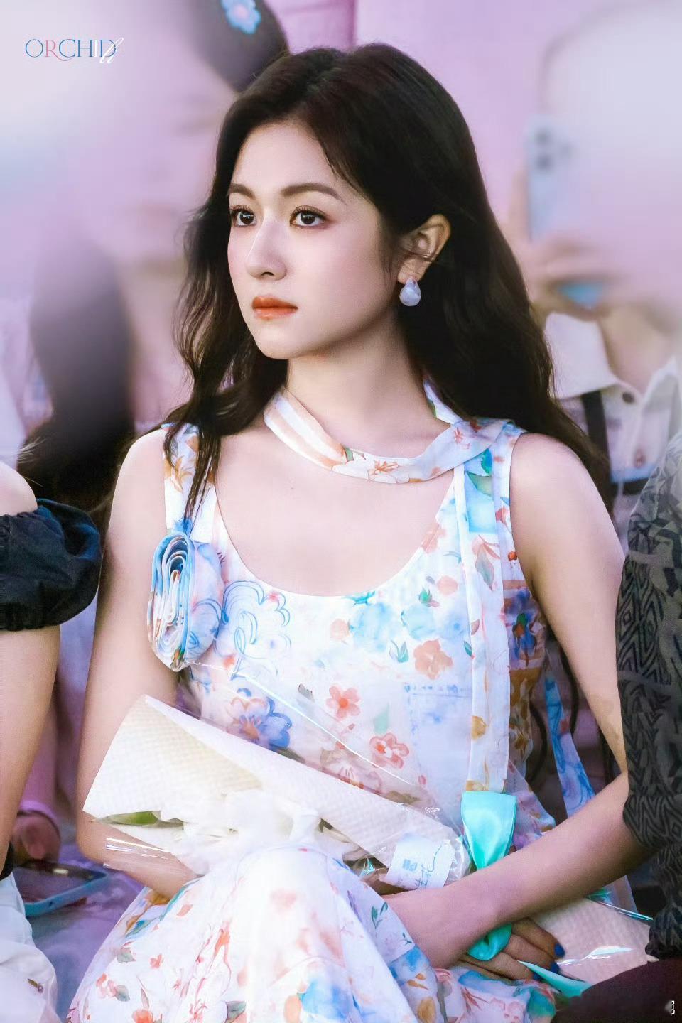 原相机下的李兰迪又美又萌的小landy～🌸💐🌷 