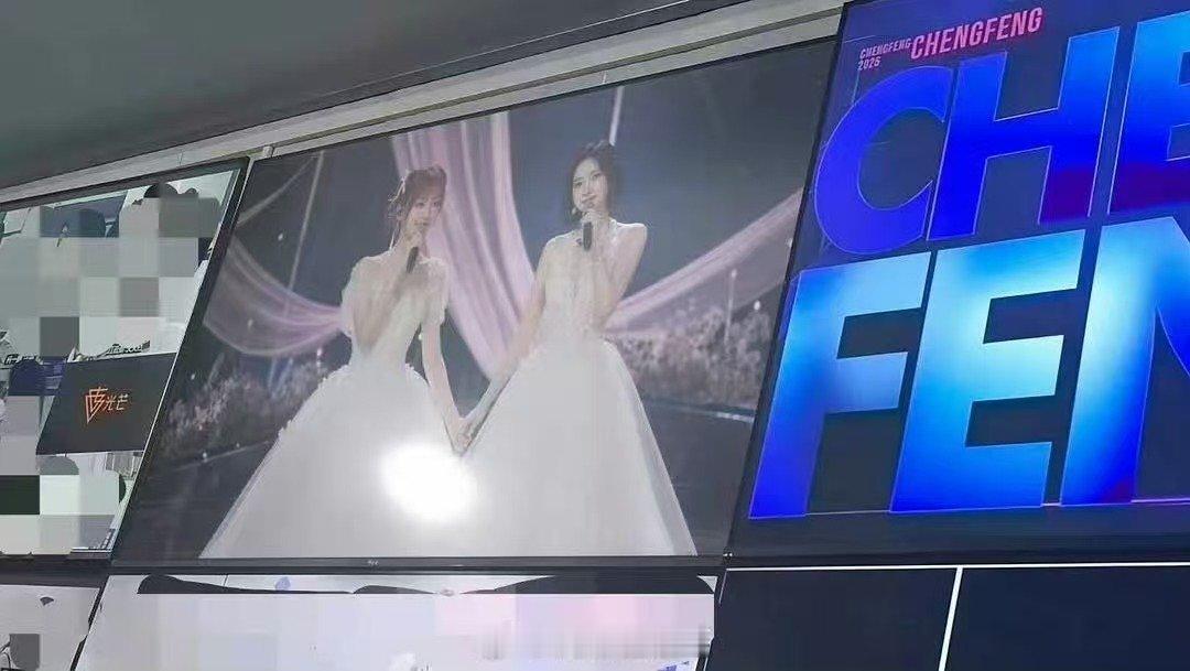 浪姐雪人彩排婚纱造型是Ai浪姐雪人彩排婚纱造型 啊啊啊啊啊好美呀