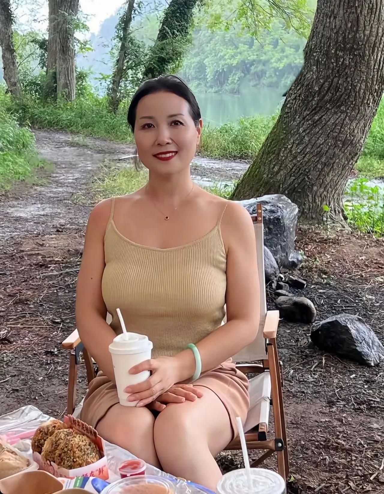 儿女都成家了，操心了大半辈子，也到了我们该享福的时候了🌸