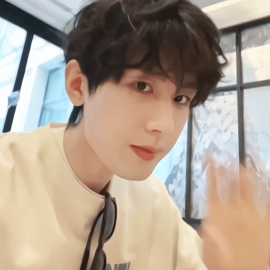 早睡的结果是，六点就醒了真的没招了！ 