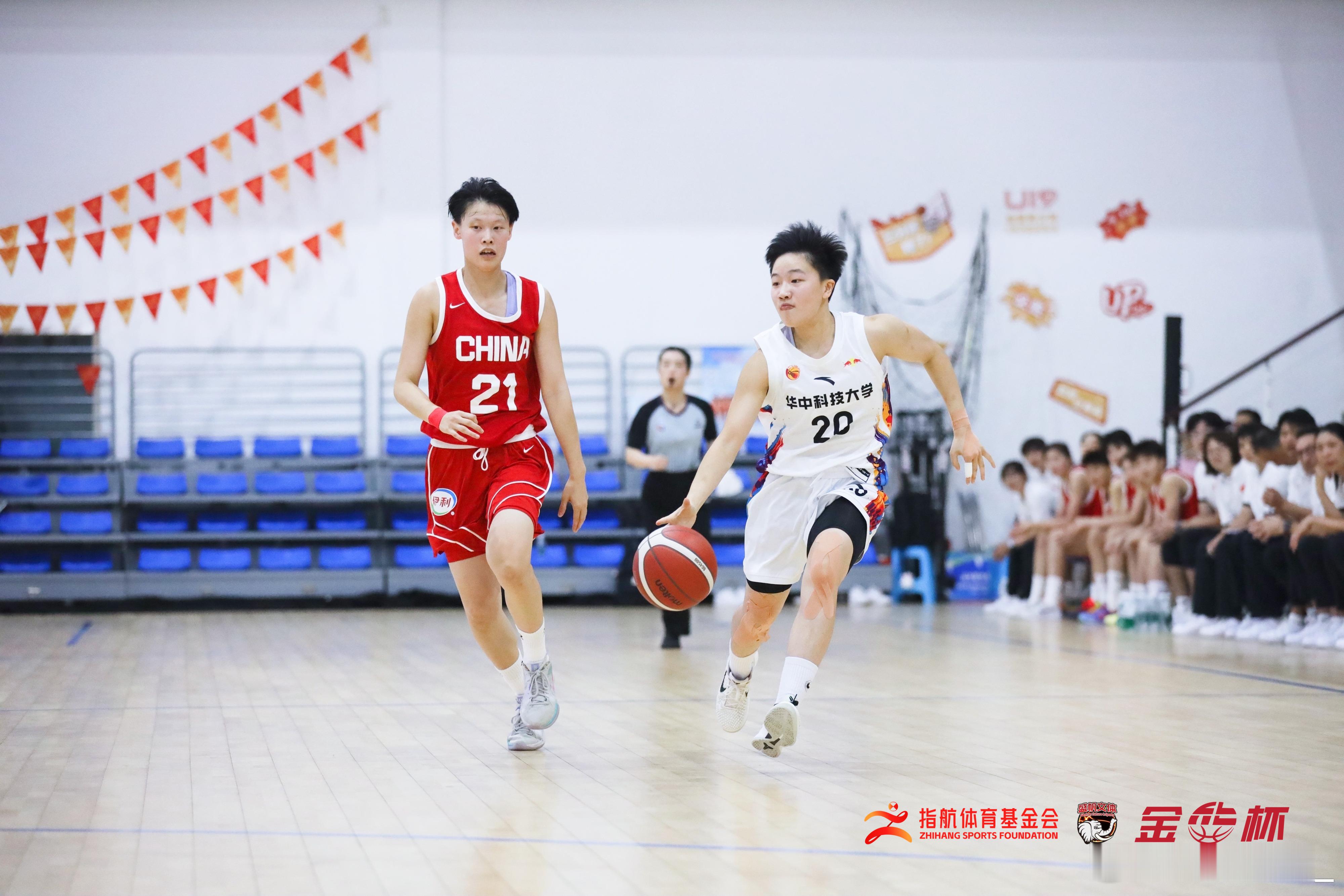 【金篮杯第二日综述：国青U18力克华科女篮，东道主盛帆主场击败上交女篮】2026