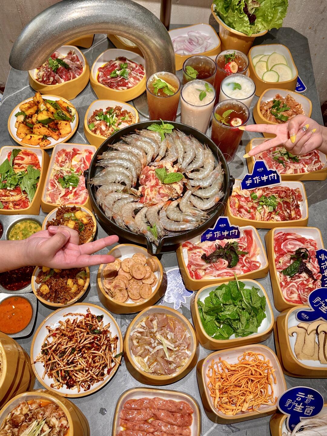 扬州！我唯一能吃回本的云贵自助烤肉！！